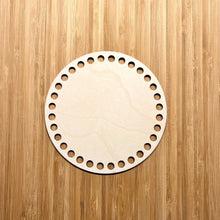 Ladda upp bild till gallerivisning, Materialkit - "Bunny" virka en påskhare-korg och en rund med lock