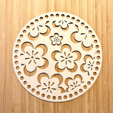 Ladda upp bild till gallerivisning, Materialkit - "Bunny" virka en påskhare-korg och en rund med lock