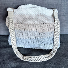 Ladda upp bild till gallerivisning, Materialkit "Naomi" virka en sommarväska i Wavy blends