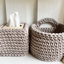 Ladda upp bild till gallerivisning, Materialkit - "Yonis" virka en servettbox och väggkorg