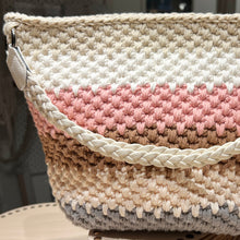 Ladda upp bild till gallerivisning, Materialkit - "Thyra" en fin väska i Soft Cotton