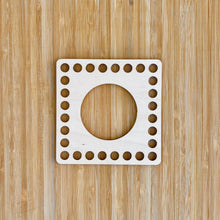 Ladda upp bild till gallerivisning, Trälock liten "napkin" 12x12 cm.