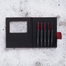 Ladda upp bild till gallerivisning, Röd virknålar - Set 3.50, 4.00, 4.50, 5.00 och 6.00 mm.