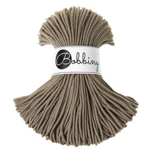 Ladda upp bild till gallerivisning, Materialkit - "Ylva" virka tre små korgar