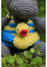 Ladda upp bild till gallerivisning, Mönsterbok "Virka 9 djur"