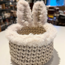 Ladda upp bild till gallerivisning, Materialkit - &quot;Bunny&quot; virka en påskhare-korg och en rund med lock
