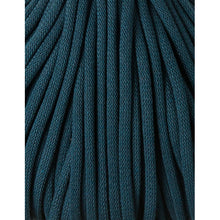 Ladda upp bild till gallerivisning, Jumbo Cotton Cord 9 mm. Peacock Blue 1,2 kg.
